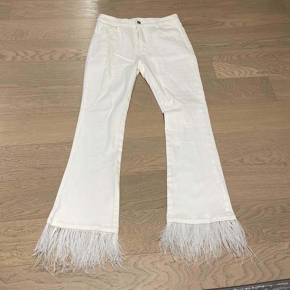 NWT Cloud Ten Feather Hem Denim Pants
